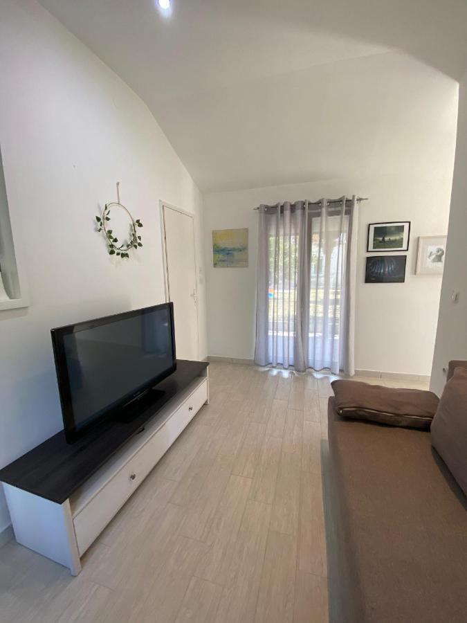 Apartman Cukar II Pula Lägenhet Exteriör bild