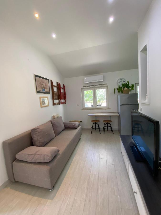 Apartman Cukar II Pula Lägenhet Exteriör bild